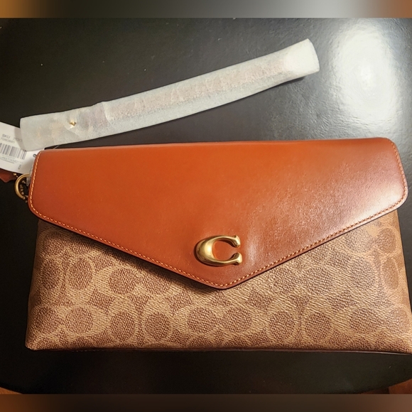 NWT COACH Signature Wristlet - Picture 12 of 12